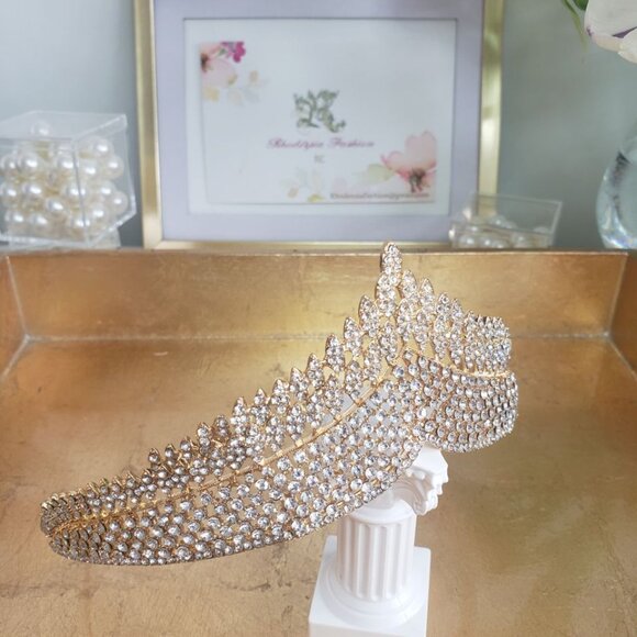 NEW Ambrosia Gold colored Tiara with silver clear rhinestones - Picture 6 of 9